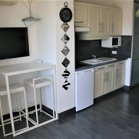 Apartment 321, Heliopolis Ab Au Village Naturiste Agde